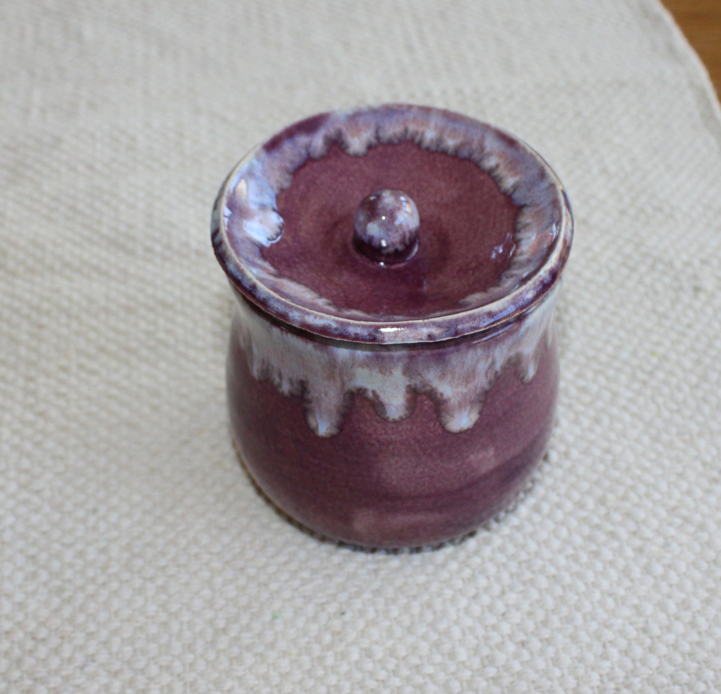 Small pot with lid - purple