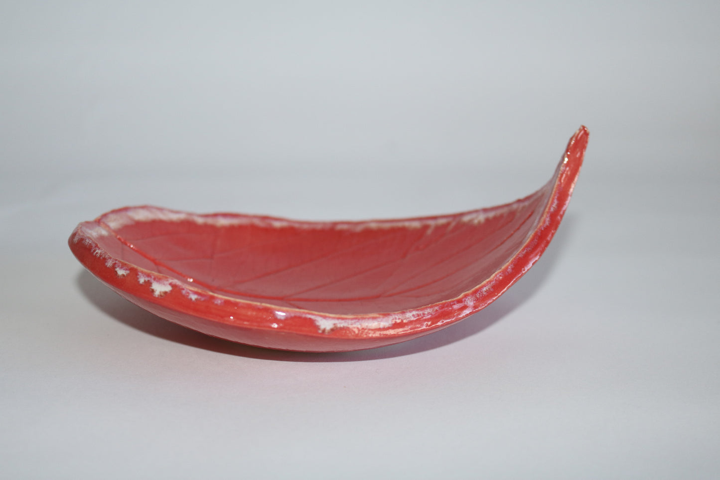 Leaf plate - red | Home Decor