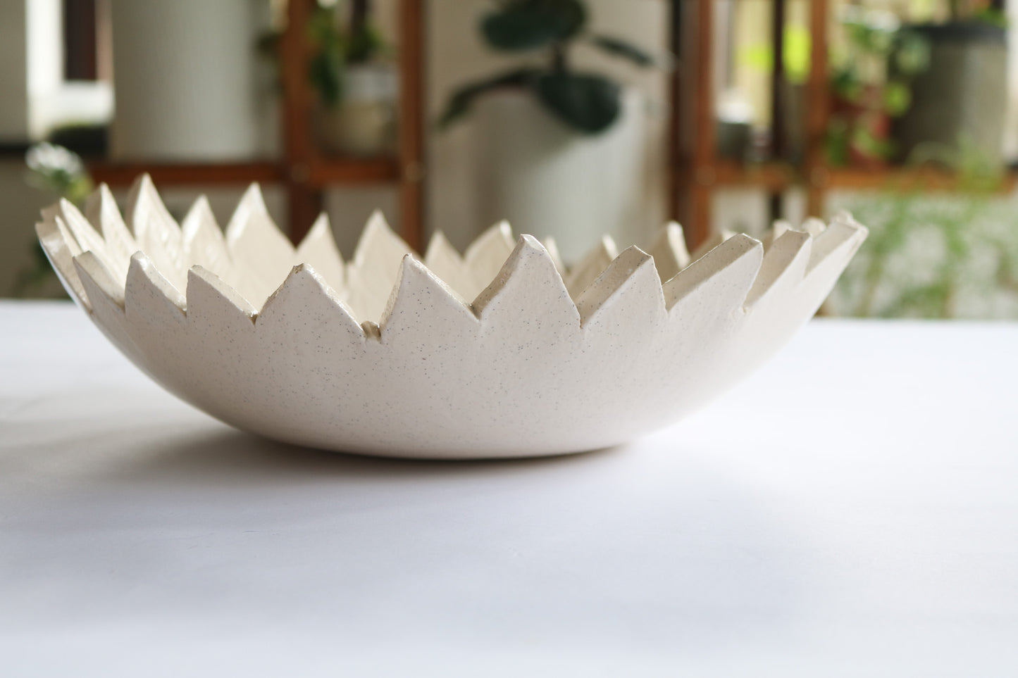 Leaves patterned fruit bowl | Home decor