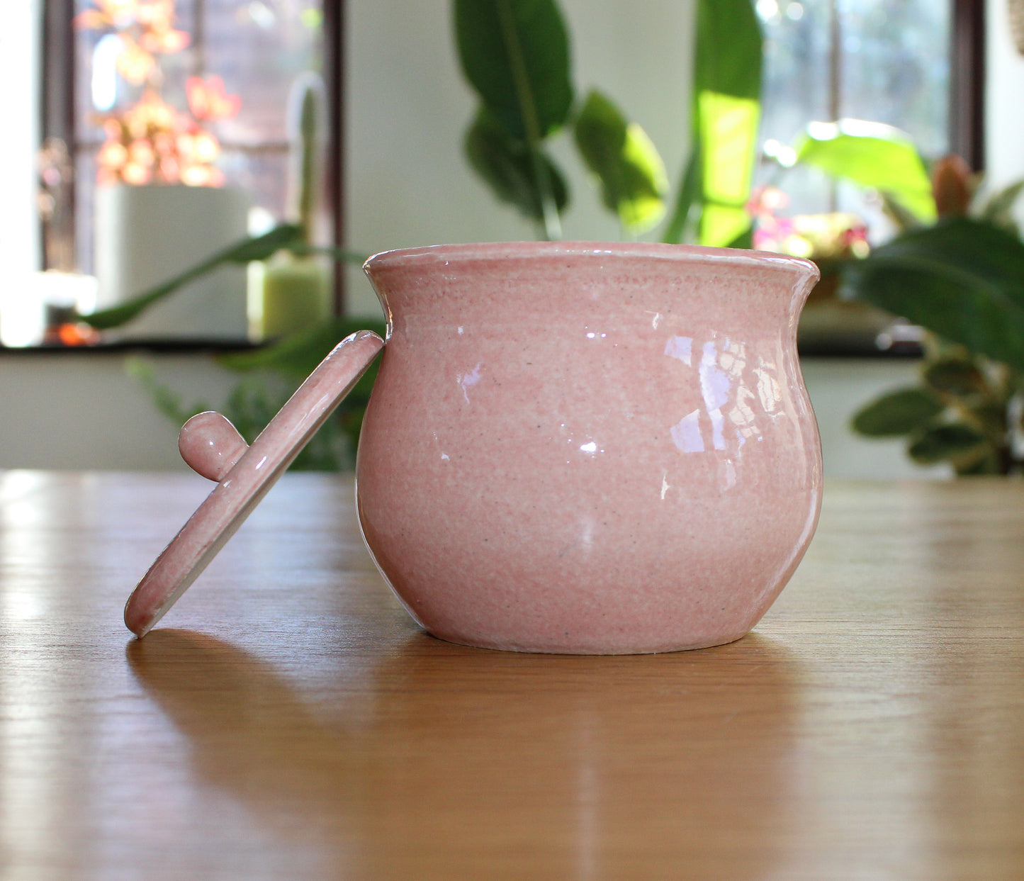 Small pot with lid - pink