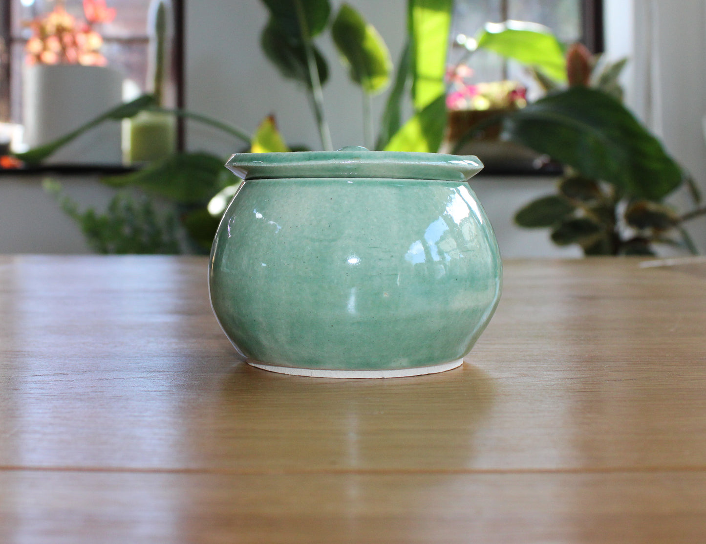 Small pot with lid - green