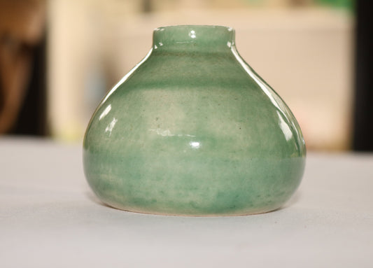 Small vase - 6cm tall