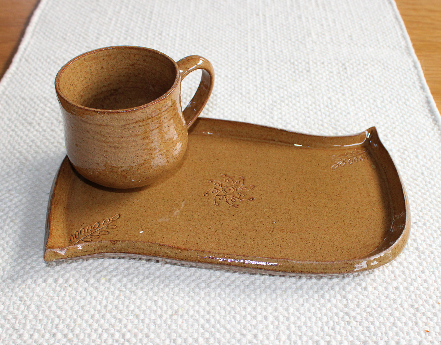 Oval Plate with cup - earthy
