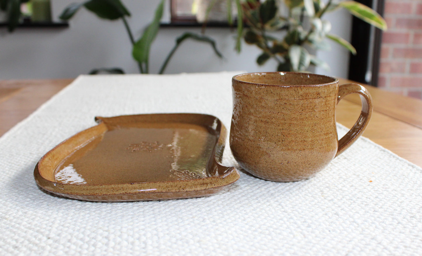 Oval Plate with cup - earthy