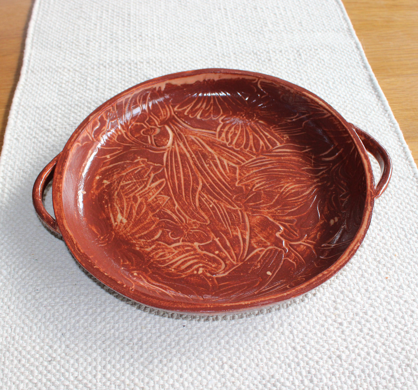 Large Round Plate with handles