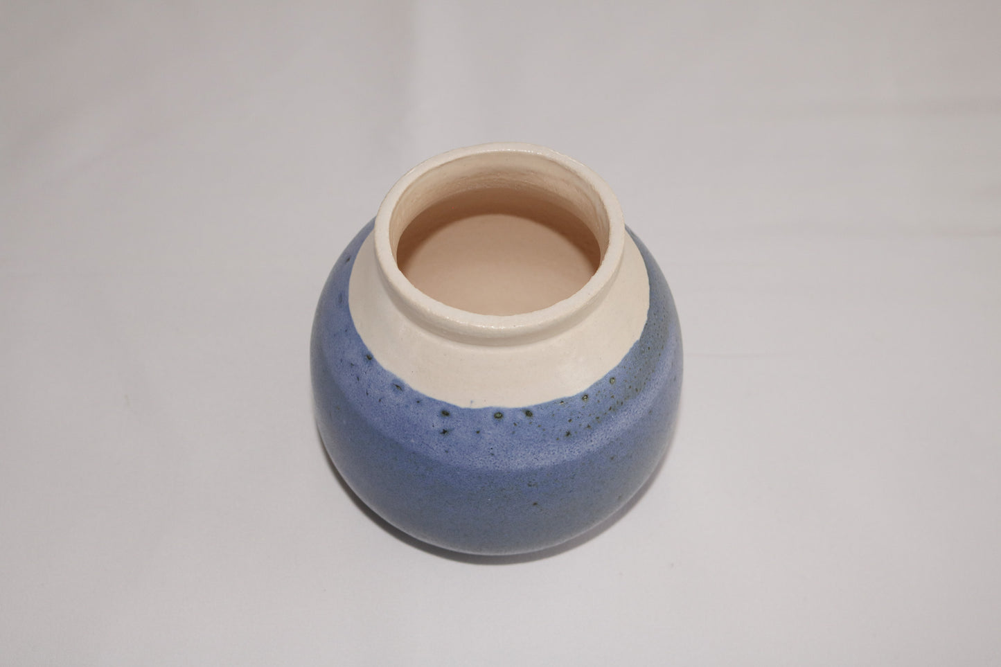 Medium vase - 10cm tall