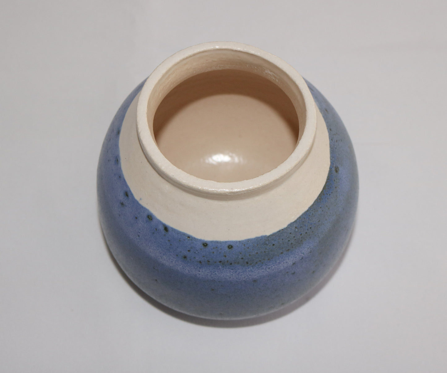 Medium vase - 10cm tall